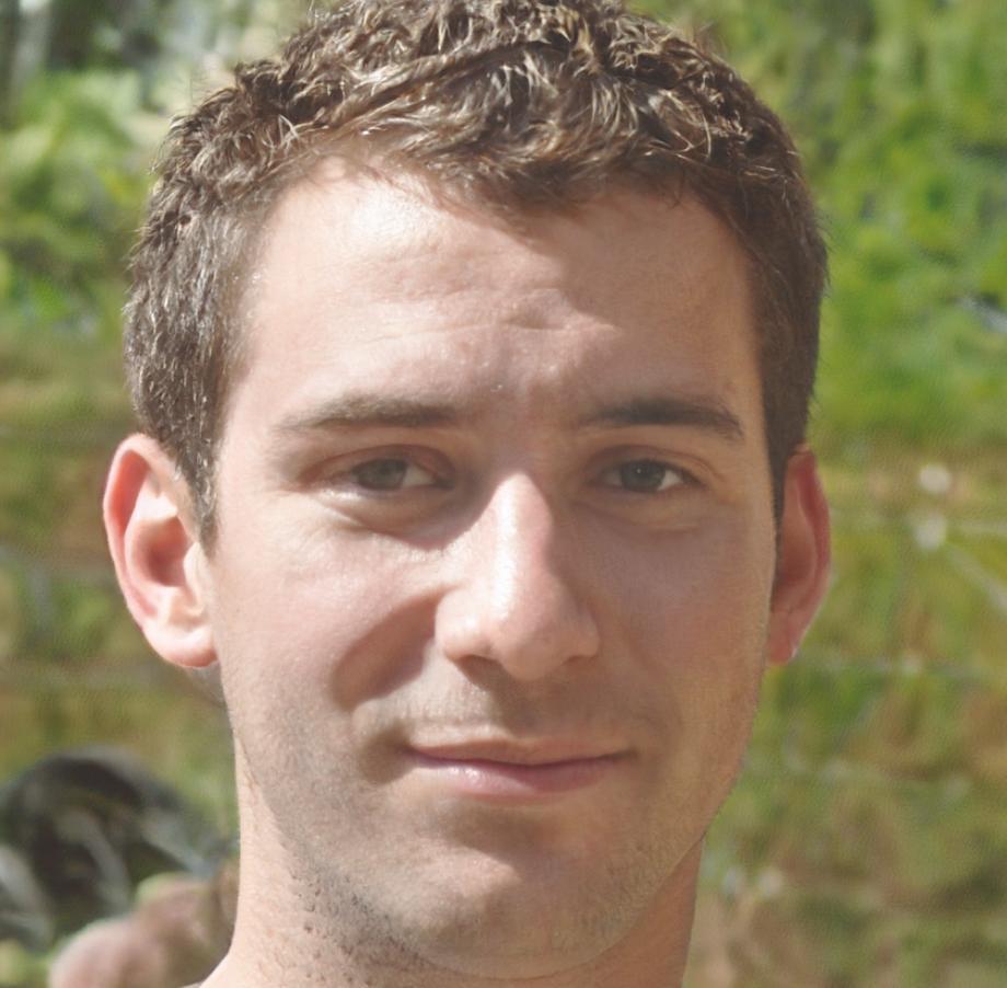 Oskar Lindqvist teaching investment fundamentals